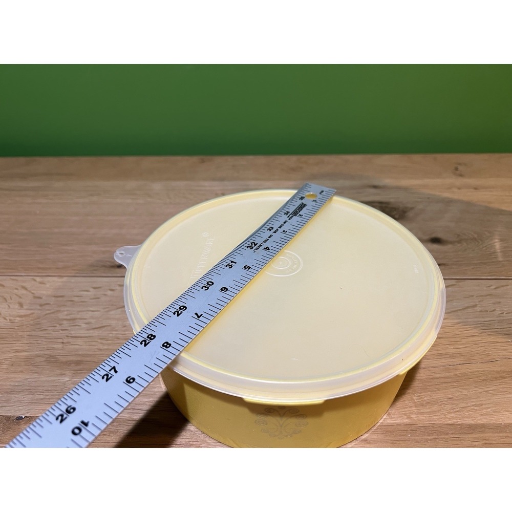 Tupperware Pour Pitcher, Shelf Saver 1243 & Servalier 4 Pieces w/lids Yellow Vtg - Picture 5 of 10
